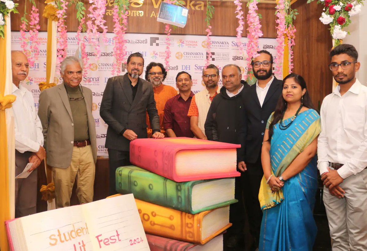 Student Lit Fest tweet media