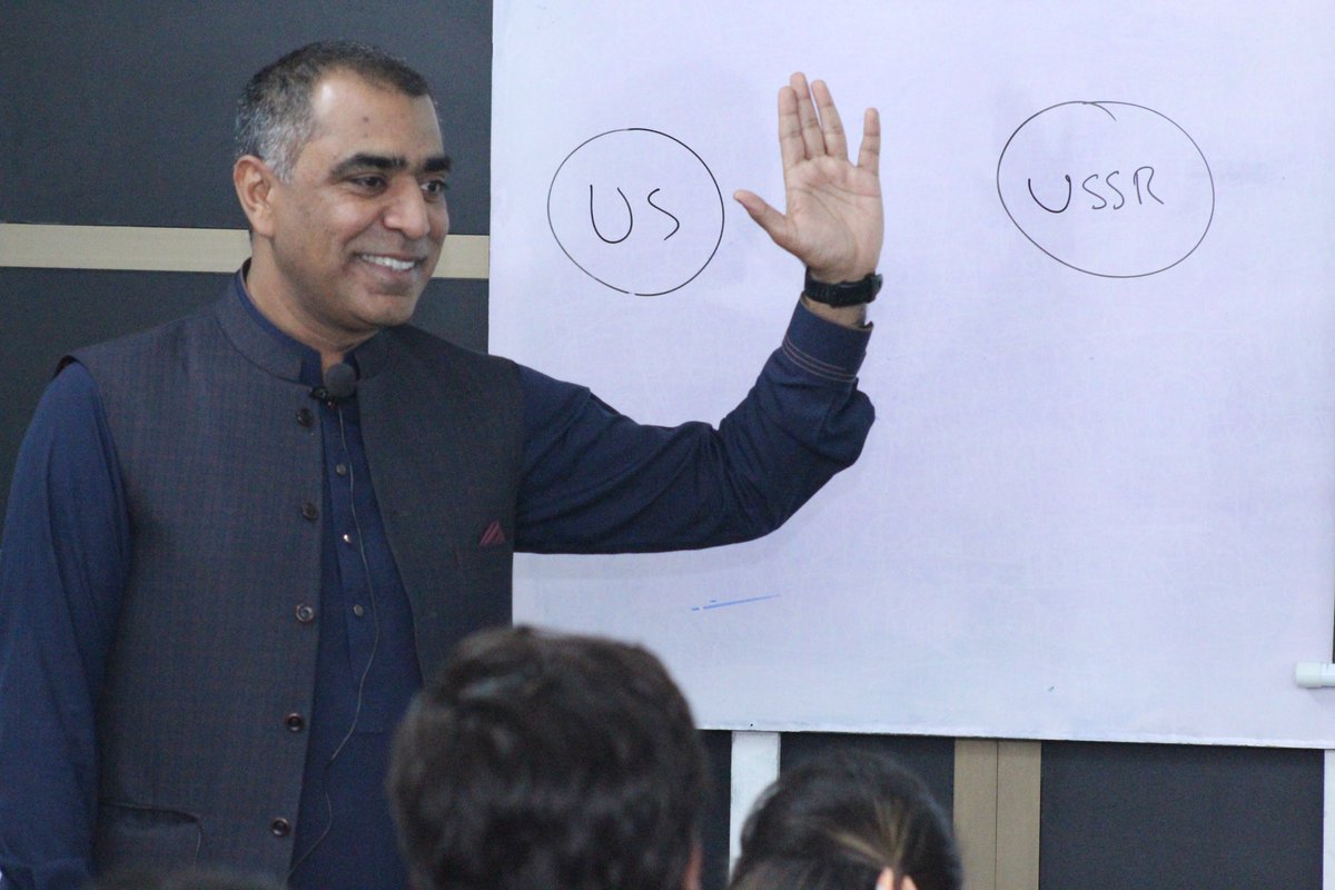 CssComex's tweet photo. Mr. Irshad Ali Sodhar (PAS)
Delivering a lecture on Pak-US Relation

Registration Open For the January Session. 

Don't miss this opportunity to learn from an expert and achieve your goals!
03337421341 https://t.co/nzcjR7Ts5X