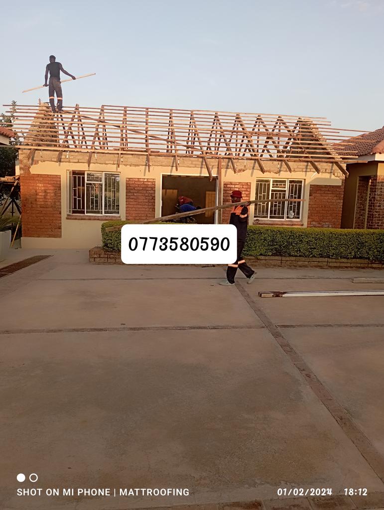 mattroofings's tweet photo. For all your roofs, ceiling, gutters, chimney and wall flashings contact us on WhatsApp+263773580590/+263715147160 we leave you satisfied. https://t.co/1ZR6JiuQqh