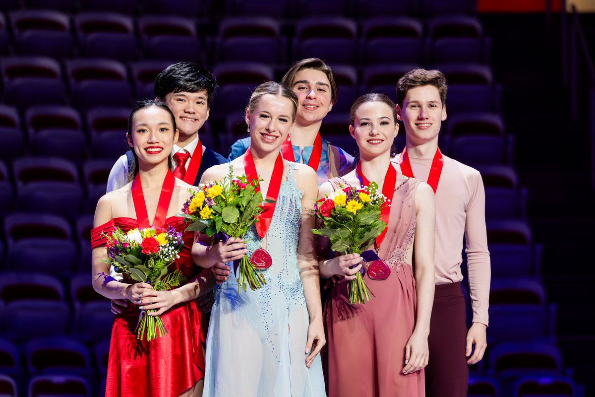 SkateCanada's tweet photo. It's a first junior ice dance title for Layla Veillon &amp; Alexander Brandys 🏆

C'est un premier titre junior en danse sur glace pour Layla Veillon &amp; Alexander Brandys 🏆

🥇 Layla Veillon &amp; Alexander Brandys
🥈 Chloe Nguyen &amp; Brendan Giang
🥉 Alisa Korneva &amp; Kieran MacDonald https://t.co/7aBRECTLy1