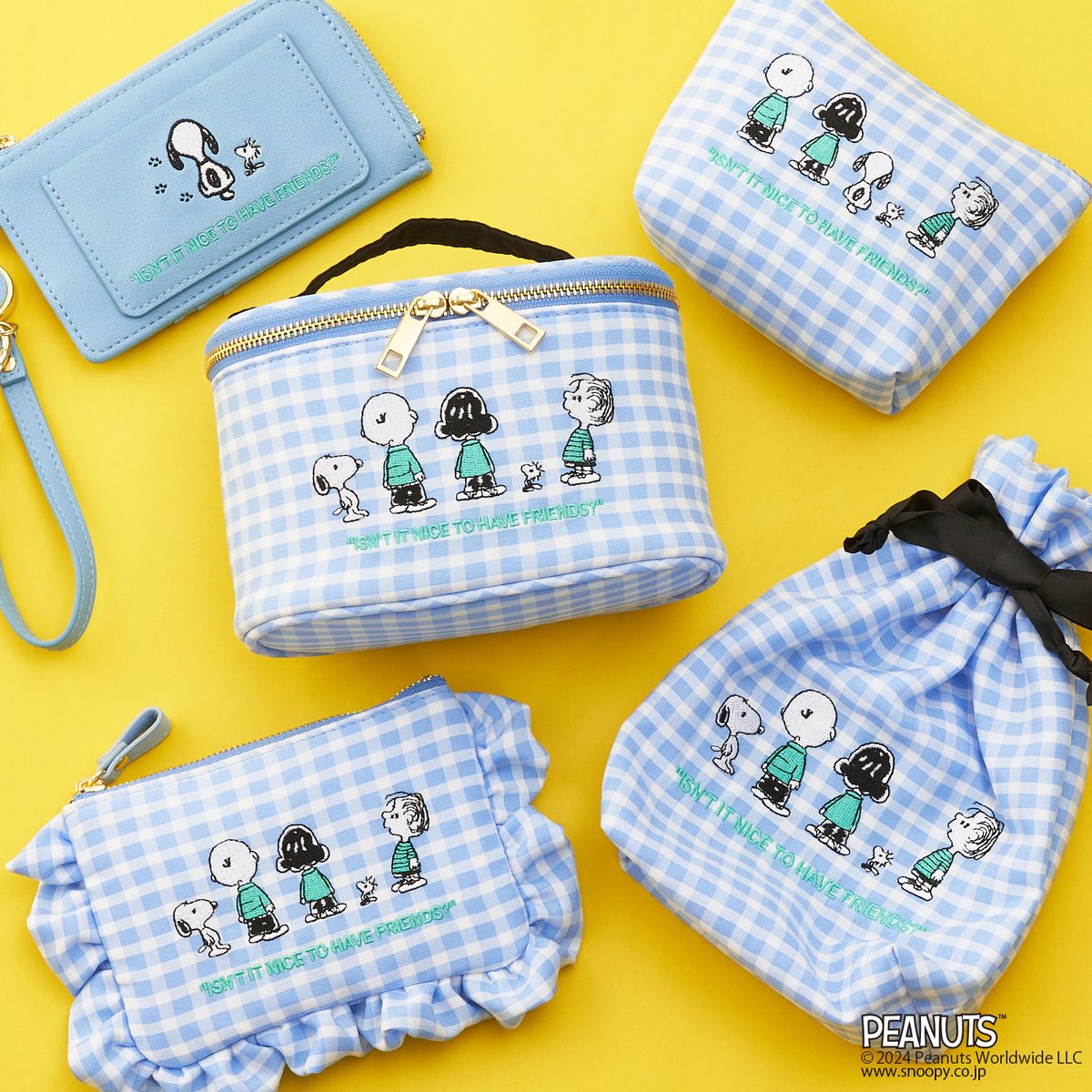 🩵#PEANUTS の仲間たちがデザインされたPLAZA限定のポーチシリーズ