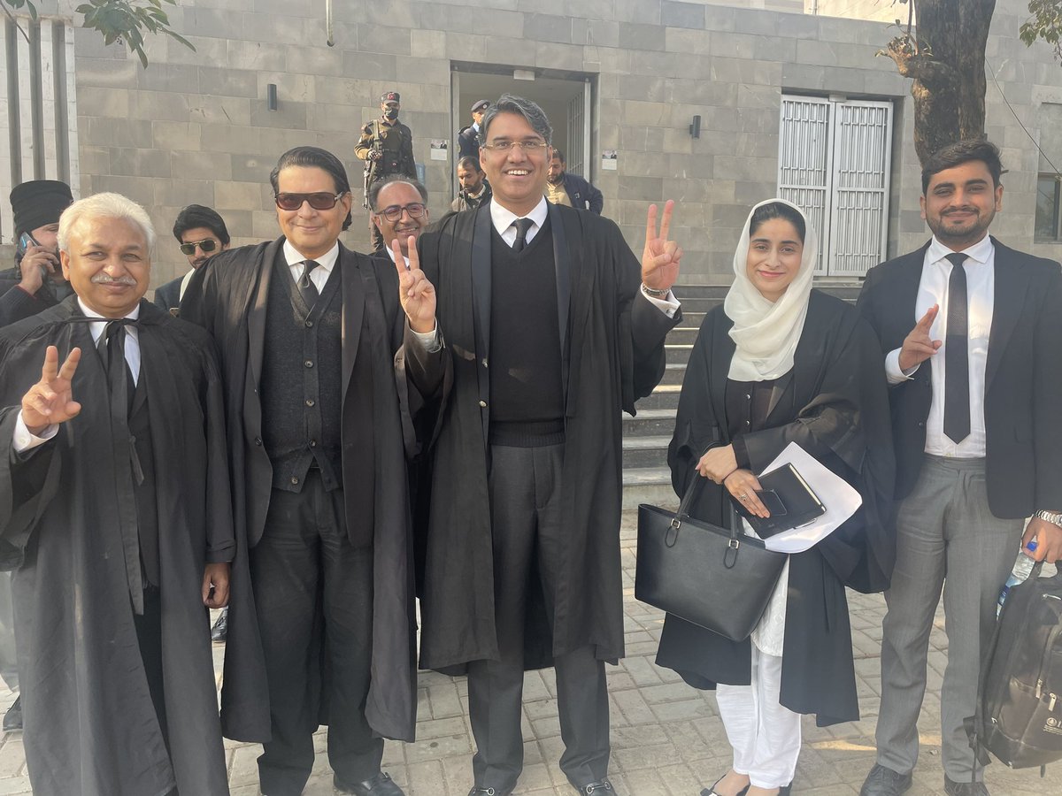 taimur_malik's tweet photo. Another victory at the Islamabad High Court regarding the blatantly unlawful proceedings in the Cypher case! Court has ordered the witnesses to be recorded again and the Government has conceded that it will be an Open Trial now! https://t.co/kh4pXsE59i