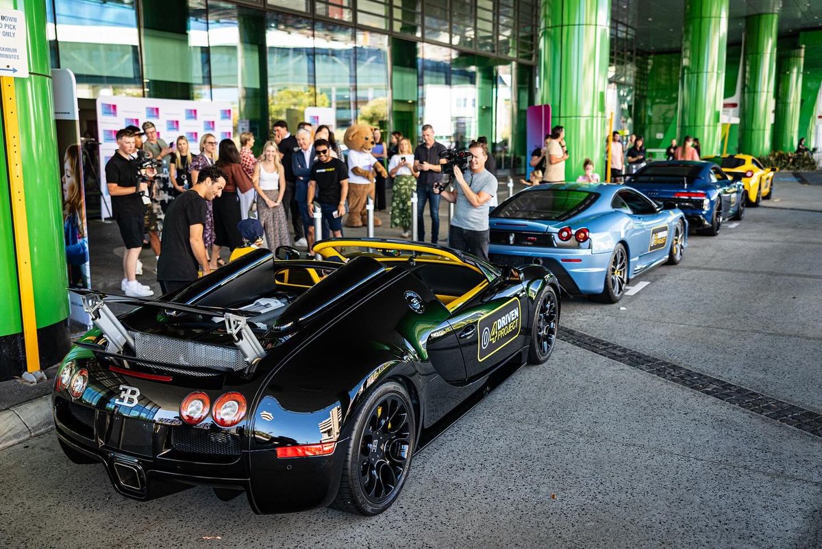 drivenproject's tweet photo. @danielricciardo + #supercartherapy = big smiles all around https://t.co/KguW3b9iEY