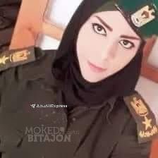 GabyLob's tweet photo. Los medios palestinos informan que Vafa Alves, una terrorista ex prisionera liberada, fue eliminada hoy en un ataque a su casa en la Franja de Gaza.

 Alves tiene una historia interesante: intentó llevar a cabo un ataque suicida en el cruce de Erez en julio de 2005, pero fracasó y luego fue arrestada y condenada a cadena perpetua.  Fue liberada 6 años después en un acuerdo para la liberación del soldado Gilad Shalit y regresó a la Franja de Gaza, donde se casó y tuvo hijos.  Era activista de los Batallones de los Mártires de Al-Aqsa, el brazo militar de la organización terrorista Fatah, y recibió trabajo como policía donde ostentaba el rango de Ekid (equivalente a coronel) en los mecanismos de seguridad de la Autoridad Palestina la cual le pagaba un considerable salario mensual (Si, entendieron bien, la Autoridad Palestina alista a terroristas en sus cuerpos policiales que supuestamente fueron creados para combatir el terrorismo).  Moked Bitajon