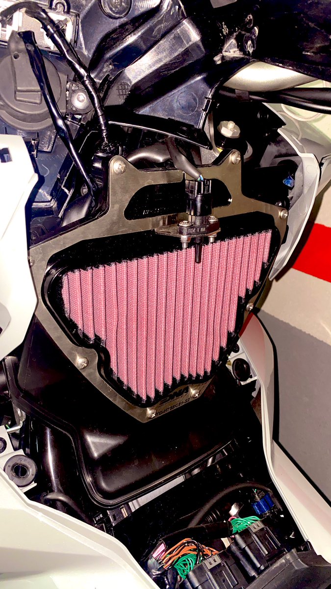 AsierGoa4's tweet photo. Nuevo filtro de alto rendimiento @dnafilters @hondaxadv https://t.co/kY6pYxQ3f4