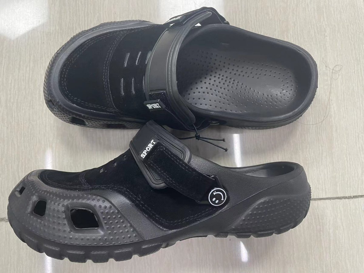 cozykicksug's tweet photo. Get yourself Cool Crocs like these in all colours and sizes. Send us a message today!
#CozyKicks #TrendyCrocs #Ugandan https://t.co/HZqnpIZkaA