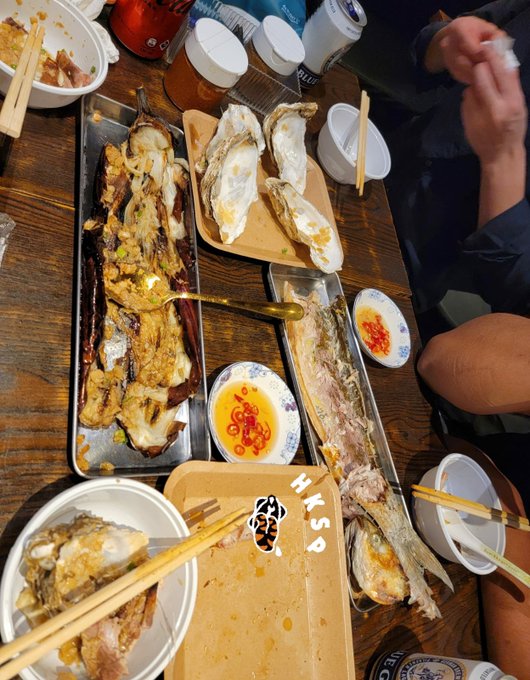 點解咁撚肥呀。。。 食野求撚其😂😂😂  #宵夜要在扑野後 #hksp #hksecretparty #2024event https://t.co/kevAxo5nn8<a href="/tag/%E5%AE%B5%E5%A4%9C%E8%A6%81%E5%9C%A8%E6%89%91%E9%87%8E%E5%BE%8C"class="tags">#宵夜要在扑野後</a><a href="/tag/hksp"class="tags">#hksp</a><a href="/tag/hksecretparty"class="tags">#hksecretparty</a><a href="/tag/2024event"class="tags"><span>#2024event</span></a>