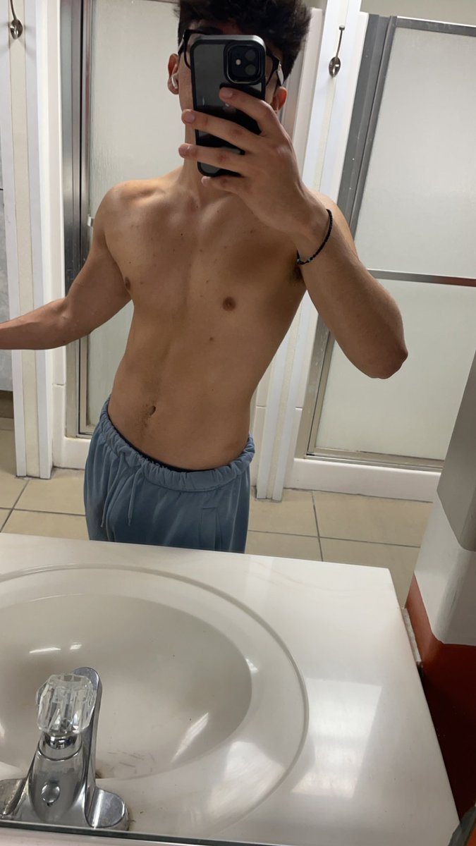 Distrat! tweet media