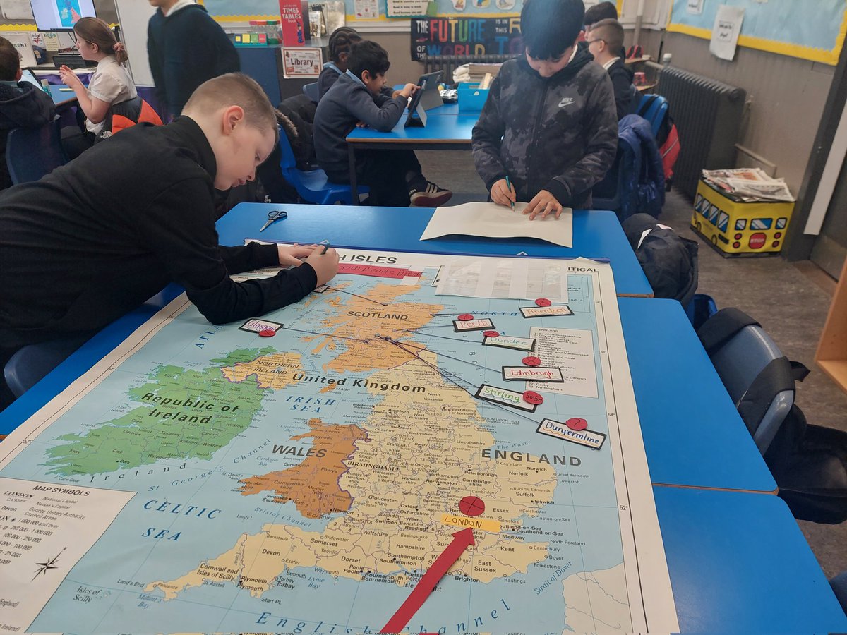 IbroxPrimaryP6T's tweet photo. P.6/5 have started to read the novel Plague House. They have been developing their research skills and they are working collaboratively to present the information they have found.
#readingforinformation https://t.co/xLdbaI9N6f