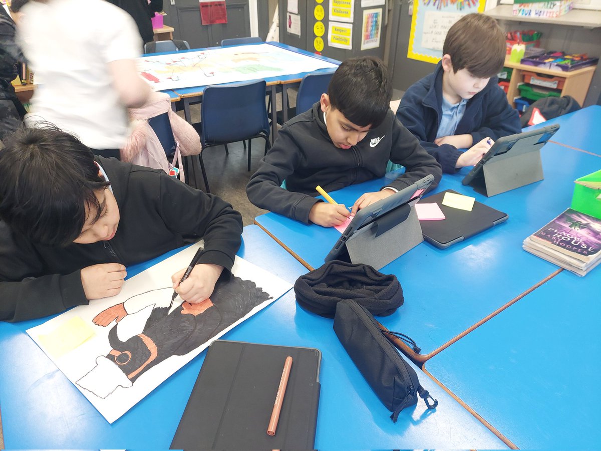 IbroxPrimaryP6T's tweet photo. P.6/5 have started to read the novel Plague House. They have been developing their research skills and they are working collaboratively to present the information they have found.
#readingforinformation https://t.co/xLdbaI9N6f