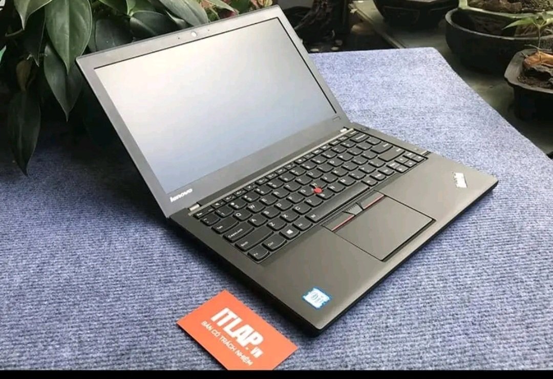 desmondsibanda4's tweet photo. @Shadaya_Knight *💻BACK TO SCHOOL 
Lenovo thinkpad T440s
intel core i5 @2.5ghz 64bit 
500gig Drive [super fast]
 8gig ram Upgradable 
14" UHD screen size display 
Spill-resistant keyboard 
*Battery 4hours✅*
 +4mts warranty 
Fingerprint scaner ✅ condition
_$200 single
0777681548 https://t.co/WyzhHBnjNl