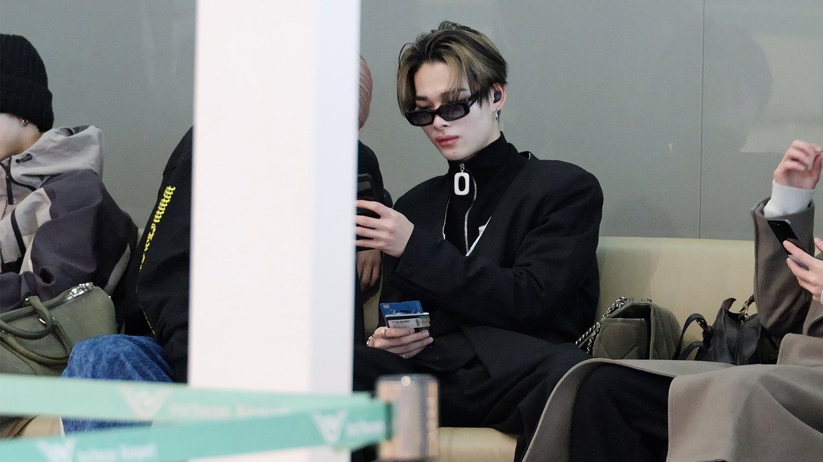 bimong_fancam's tweet photo. #ENHYPEN ‘#NI_KI’ (#엔하이픈 #니키) 출국 Incheon Airport Departure | 인천공항 240111

https://t.co/r57NFuNZnQ https://t.co/yOFaP0aF4P