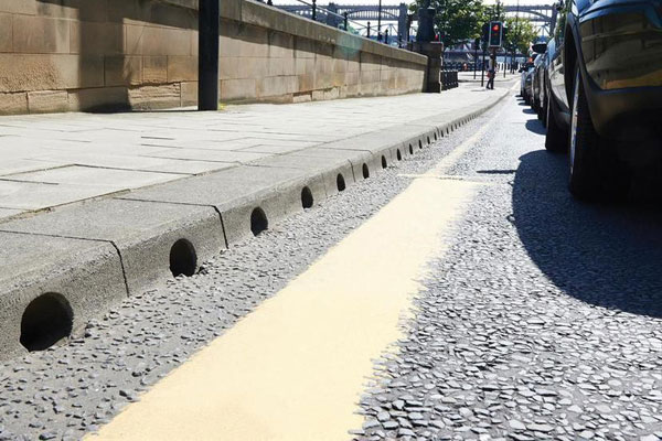 NwekereNdoki's tweet photo. The future for SE roads in urban areas.

Open gutters are outdated and poses an environmental, safety and health risk.

Open Gutters is simply an eyesore 

Closed gutters is the way forward!!!

Join me to agitate for the best in infrastructure in SE.

Ka'odimma Ali Igbo🙏 https://t.co/Gp7y6jH3sw