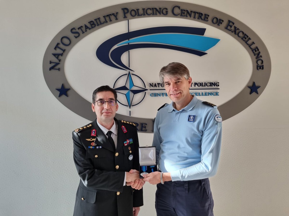 NSPCOE's tweet photo. After his 1-year posting @NSPCOE, we bid farewell to Col🇹🇷 @jandarma Murat Munzur, the Centre’s Deputy Director. Many thanks for your friendship &amp; great professionalism. #Grazie &amp; #BuonaFortuna! #Godspeed! Welcome to his replacement,Col 🇹🇷 Aydin Gulen #WeareNATO #StrongerTogether https://t.co/2bFBrDs74N