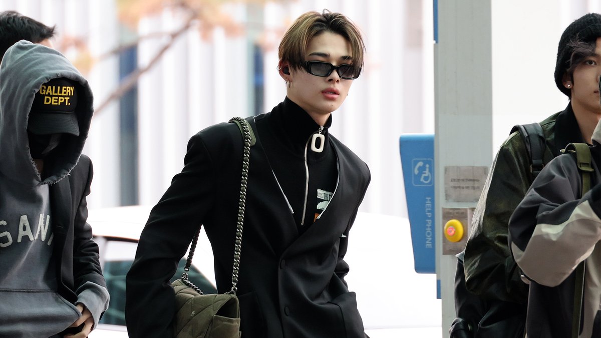bimong_fancam's tweet photo. #ENHYPEN ‘#NI_KI’ (#엔하이픈 #니키) 출국 Incheon Airport Departure | 인천공항 240111

https://t.co/r57NFuNZnQ https://t.co/yOFaP0aF4P