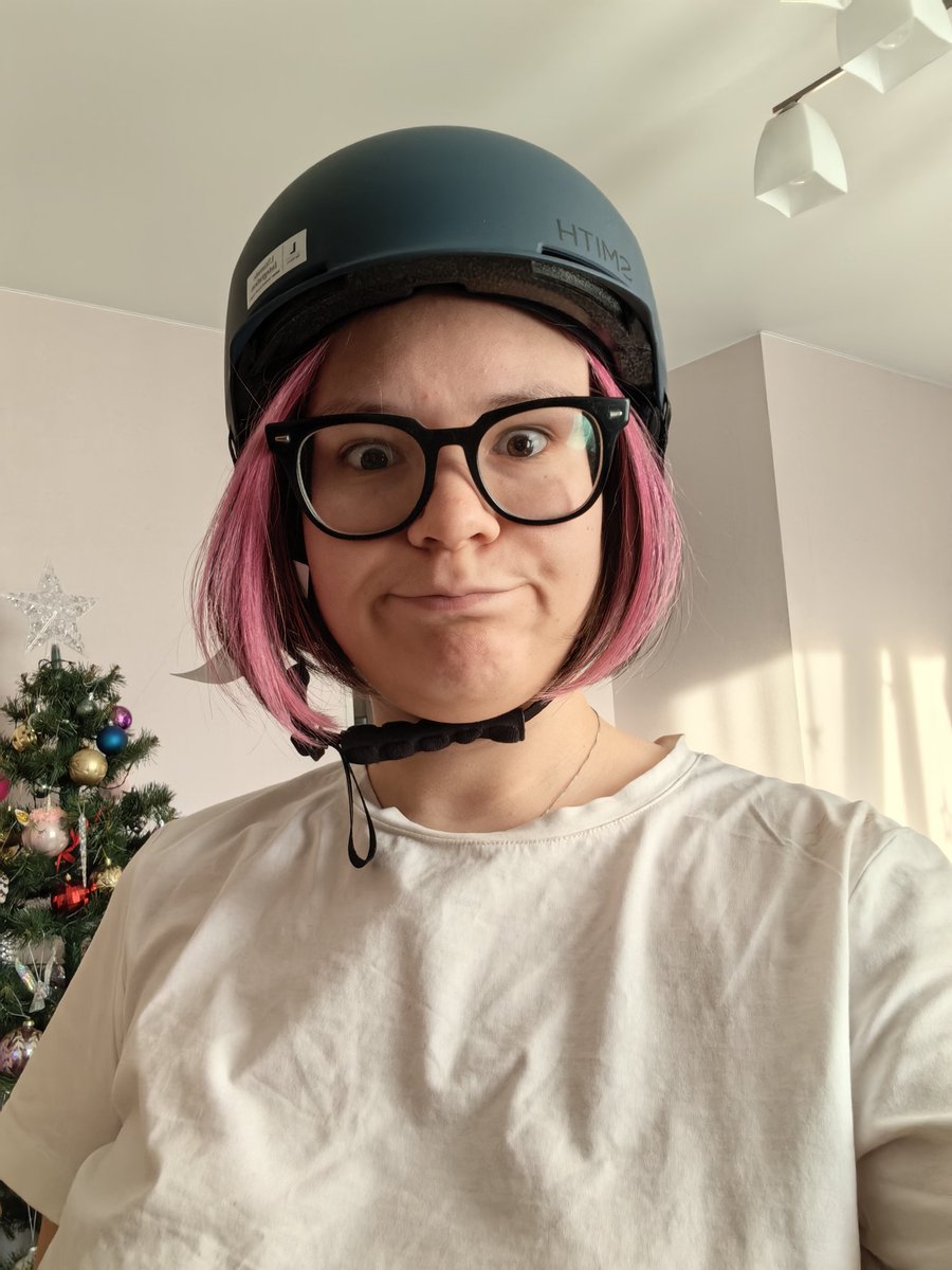 Have a good Friday! ❄️
I'm getting ready to ski safely👌