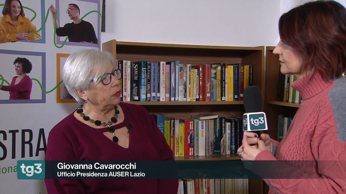 AuserNazionale's tweet photo. Nella puntata di @fuoritgtg3  di oggi il racconto delle attività del Caffè Alzheimer #Auser di Vetralla (VT).
Ospite in studio la portavoce del @forumterzosett   Vanessa Pallucchi.
La puntata si può rivedere a questo link: https://t.co/KxLCN1YLVf https://t.co/4GQdf2PShS