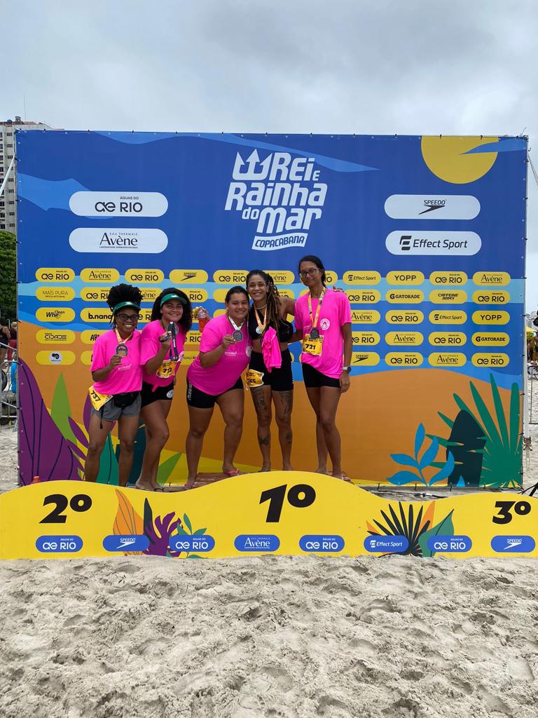 Três alunas do projeto  #Destemidas deram um show no dia 09 de dezembro de 2023, na Corrida Rei e Rainha do Mar, em Copacabana. Parabéns, meninas! Vocês são a nossa #Inspiração de hoje.
<a href="/carrefourbrasil/">Carrefour Brasil</a> @mattos_filho @bahiaassetmanagement @truxtinvestimentos <a href="/sportv/">sportv</a>
#Destemidas