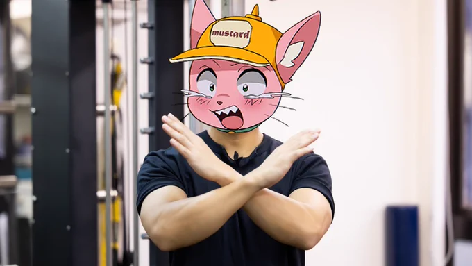 本日22時から!!!!今日も痩せるお!!!!!  ギターを2本持ちながらスクワットを行う女【メン限】  より