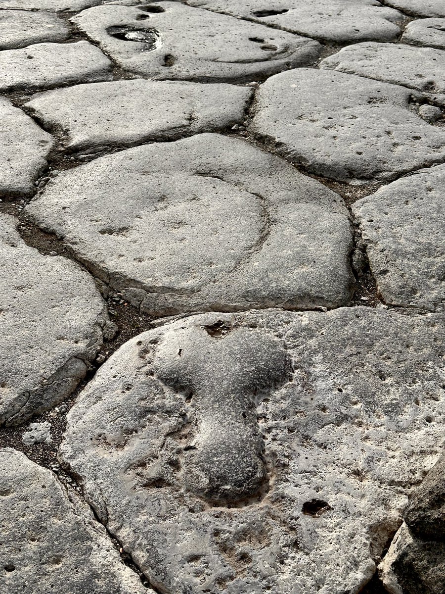 Happened to be passing… #PhallusThursday #Pompeii