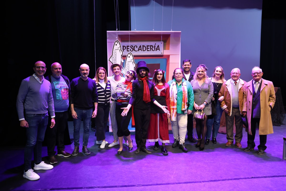 TorreviejaVista's tweet image. vistaalegretorrevieja.com/?p=28437 🎭🐾  'Apolo y el misterio. La Asociación Musical 3MAP presenta una historia mágica sobre amistad y música. Actores Almudena Corrales y Antonio Ortuño, música de Mariano Torregrosa, y voz de Sofía Sher Mateo.🎶👧🐱 #TeatroInfantil #CulturaTorrevieja