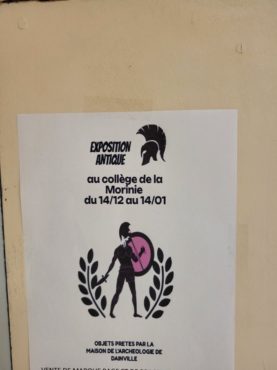 JulienGiovacch1's tweet image. Exposition antique organisée par les élèves de LCA du #collegedelamorinie. Visite des élèves des écoles du #REPplus. #noselevesontdutalent.