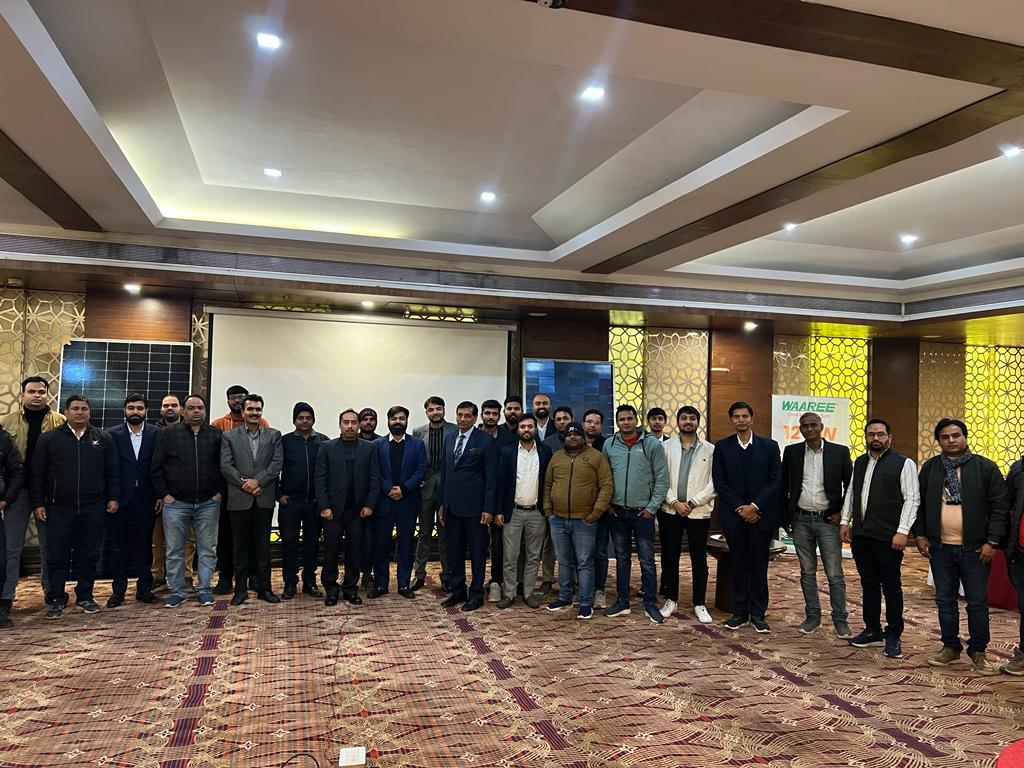 waareegroup's tweet photo. Our business partners' meet at Kota was an astounding success, with over 50+ integrators attending the event and showcasing their unparalleled trust in the Waaree brand.
#business #BusinessPartnerMeet #Gorakhpur #integrators #waareegroup #technologies https://t.co/2pcDgybg0J