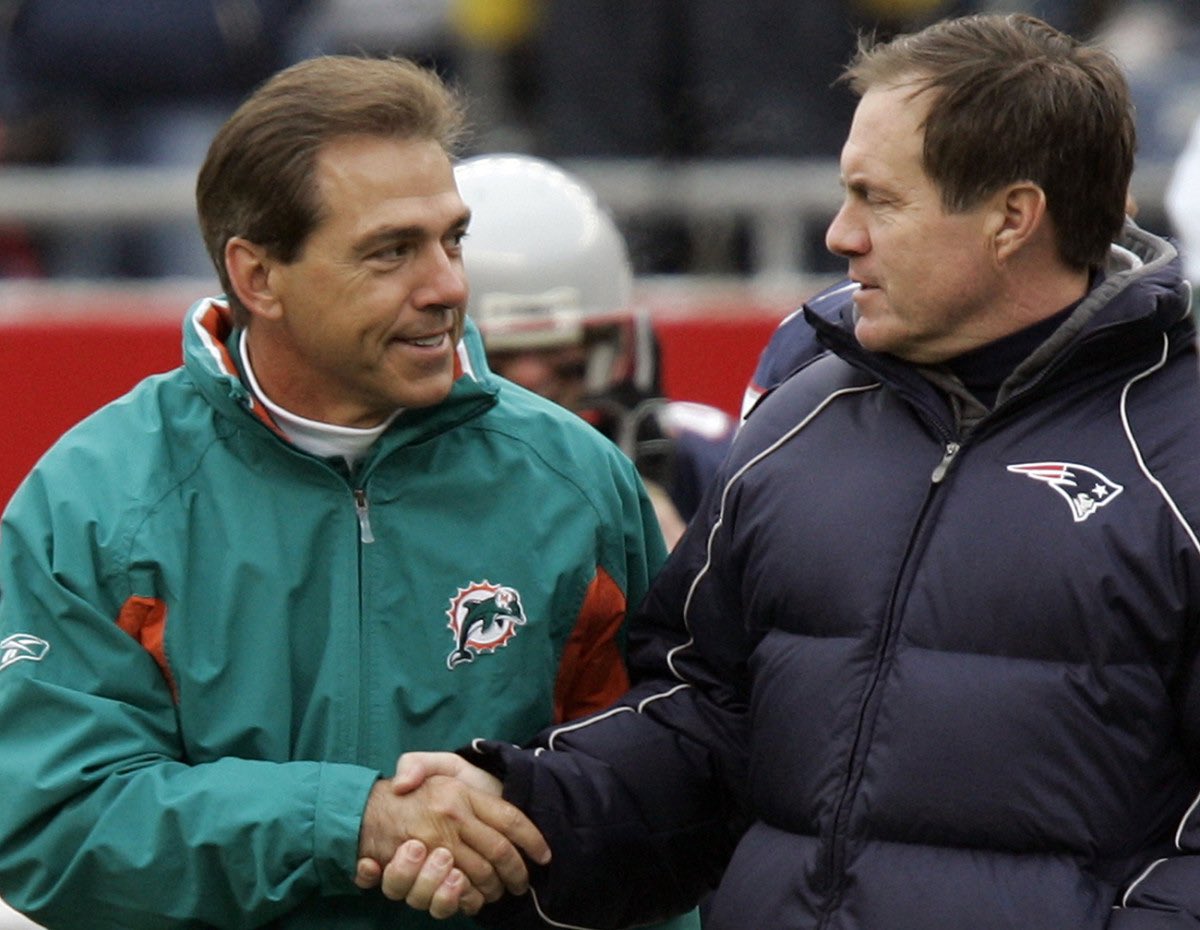 Both 🐐’s hang it up back to back days! Nick and Bill true legends of the sport! 🏈🏈
