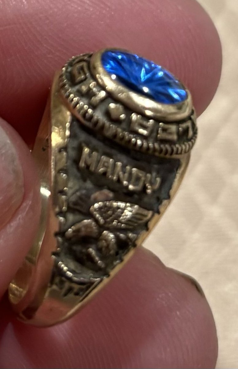 Mandy Shanks tweet media