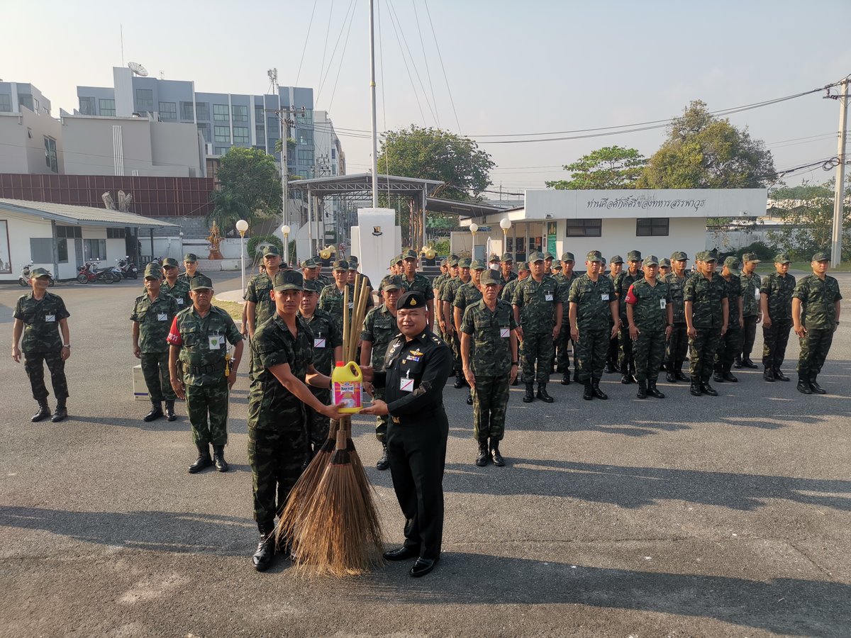 ordnance110's tweet photo. เมื่อวันที่ 110830 ม.ค.67 กอง สพบ.1 โดย ร.อ.ทศพร  สุดดี รักษาราชการแทน ผบ.กอง สพบ.1 ได้มอบอุปกรณ์ทำความสะอาด,อุปกรณ์สำนักงาน,เครื่องใช้ไฟฟ้า ให้กับกำลังพล เพื่อเสริมคุณภาพชีวิตและเพิ่มขวัญกำลังใจในการปฏิบัติงาน
ผลการปฏิบัติเป็นไปด้วยความเรียบร้อย
#กองสรรพาวุธเบาที่1 https://t.co/Q3KpO26Z4t