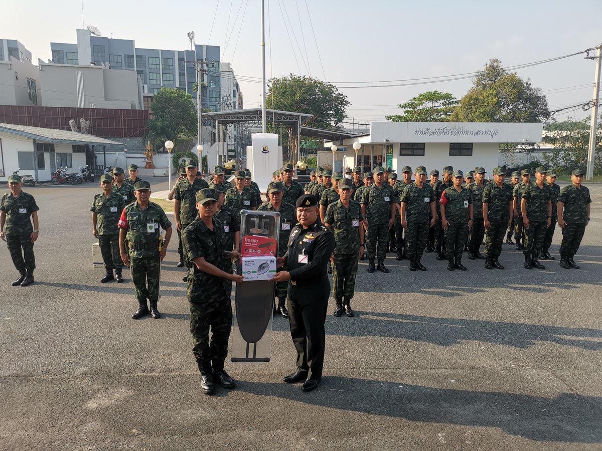 ordnance110's tweet photo. เมื่อวันที่ 110830 ม.ค.67 กอง สพบ.1 โดย ร.อ.ทศพร  สุดดี รักษาราชการแทน ผบ.กอง สพบ.1 ได้มอบอุปกรณ์ทำความสะอาด,อุปกรณ์สำนักงาน,เครื่องใช้ไฟฟ้า ให้กับกำลังพล เพื่อเสริมคุณภาพชีวิตและเพิ่มขวัญกำลังใจในการปฏิบัติงาน
ผลการปฏิบัติเป็นไปด้วยความเรียบร้อย
#กองสรรพาวุธเบาที่1 https://t.co/Q3KpO26Z4t