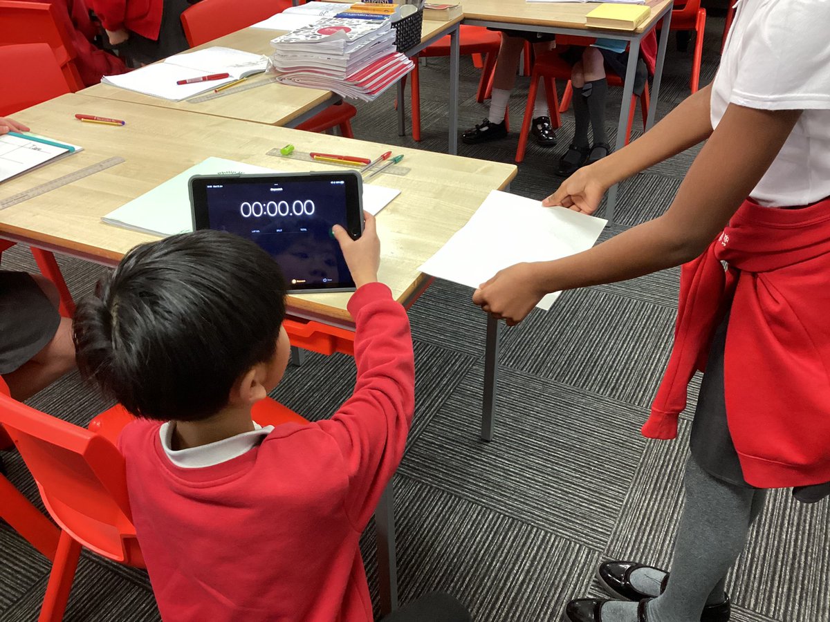 StPhilipsY5A's tweet photo. To introduce our new science topic on forces, Year 5 completed a fair test to see if the surface area of a piece of paper would affect the time it takes to fall to the ground. They discovered that as surface area decreases, gravity increases! #teamstphilips @StPhilipCEAP https://t.co/mWRLHSROsX