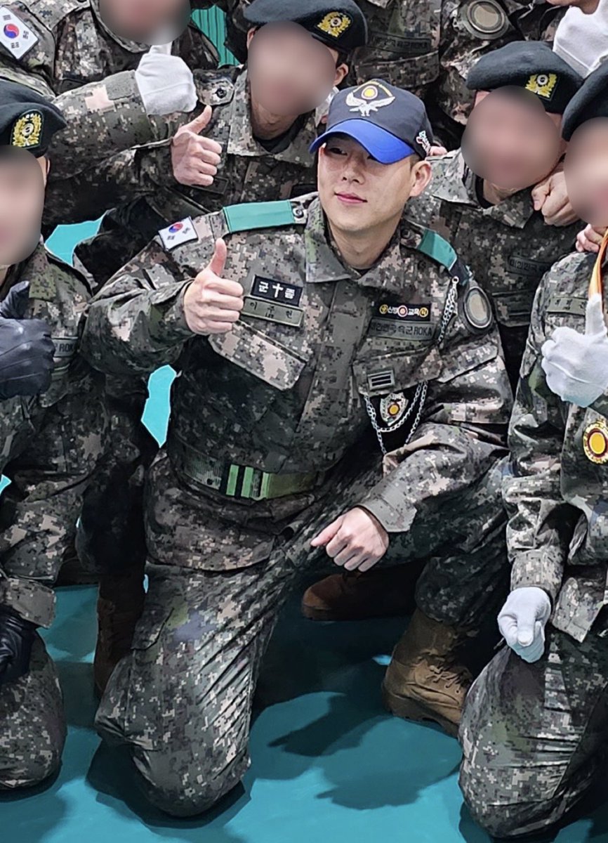 aff_1006__'s tweet photo. 조교주헌 최고된다 진짜
아 잘생겼어 아 귀여워 ㅜㅜㅜㅜ https://t.co/GChbudZ1q1