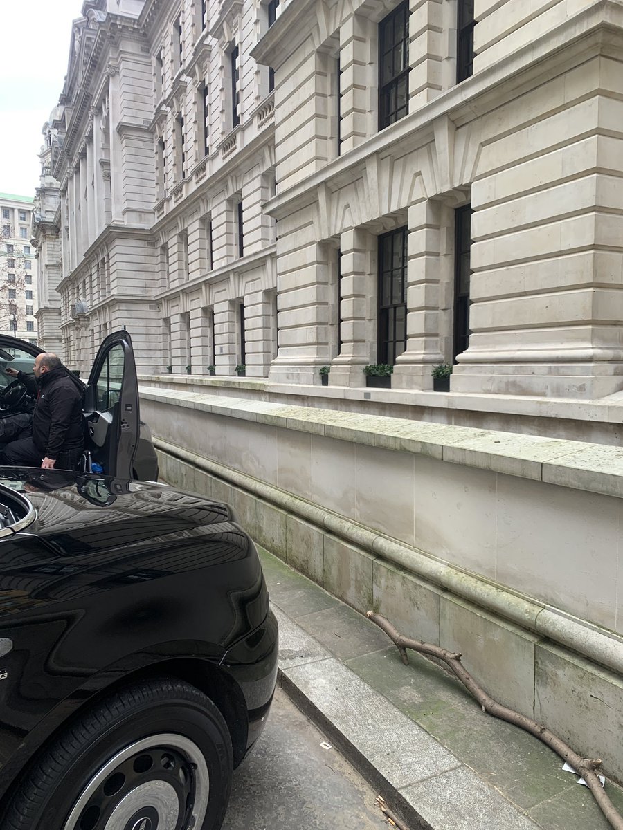 charlie7zero's tweet photo. Where am I…? @paulthecab https://t.co/uj5eaOKahs