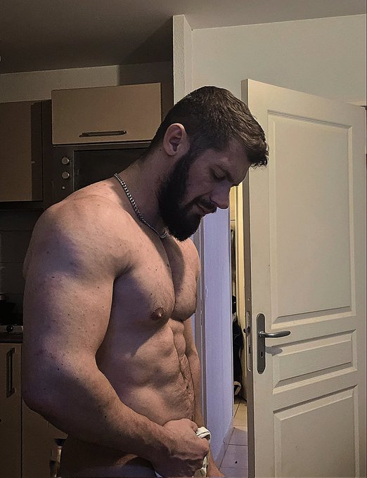 Dans l'ombre https://t.co/nZtMCIRnXX