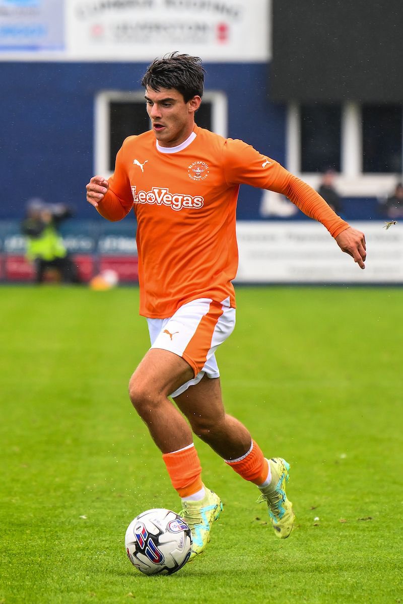 MrRevino's tweet image. Rob Apter to Tranmere Rovers is set to be announced tomorrow.🚨👀

Personal Terms agreed with Undisclosed fee , expect hawkes to be sold in the coming weeks with Fleetwood and Wrexham interested. 

Apter is a white! ⚪️🔵

#SWA #TRFC #Tranmere #Apter #Tangerines