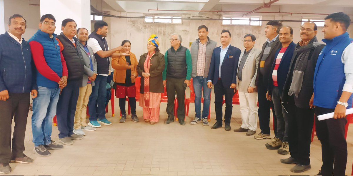 KRMEENA47342641's tweet photo. महिला चिकित्सालय परिवार द्वारा आयोजित #धार्मिक_प्रसादी_कार्यक्रम में सम्मिलित होने का अवसर मिला।
सफल आयोजन के लिए अधीक्षक महोदया एवं समस्त महिला चिकित्सालय परिवार को हार्दिक बधाई।🙏💐
@rajasthanrna https://t.co/z7Y30ZNg8U