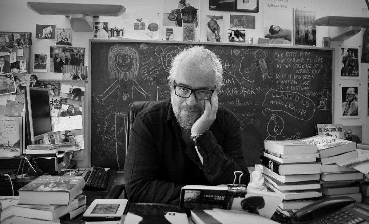 randomhouse_es's tweet photo. Hoy hace 5 años desde que nuestro querido Claudio López nos dejó.

«La eternidad —dijo Arendt— a la que decimos que pasa un hombre cuando muere es la esencia eterna que representó cuando vivía, y que nunca se revela claramente a los vivientes antes de su muerte.»

#GraciasClaudio https://t.co/uC7zQ3lLrp