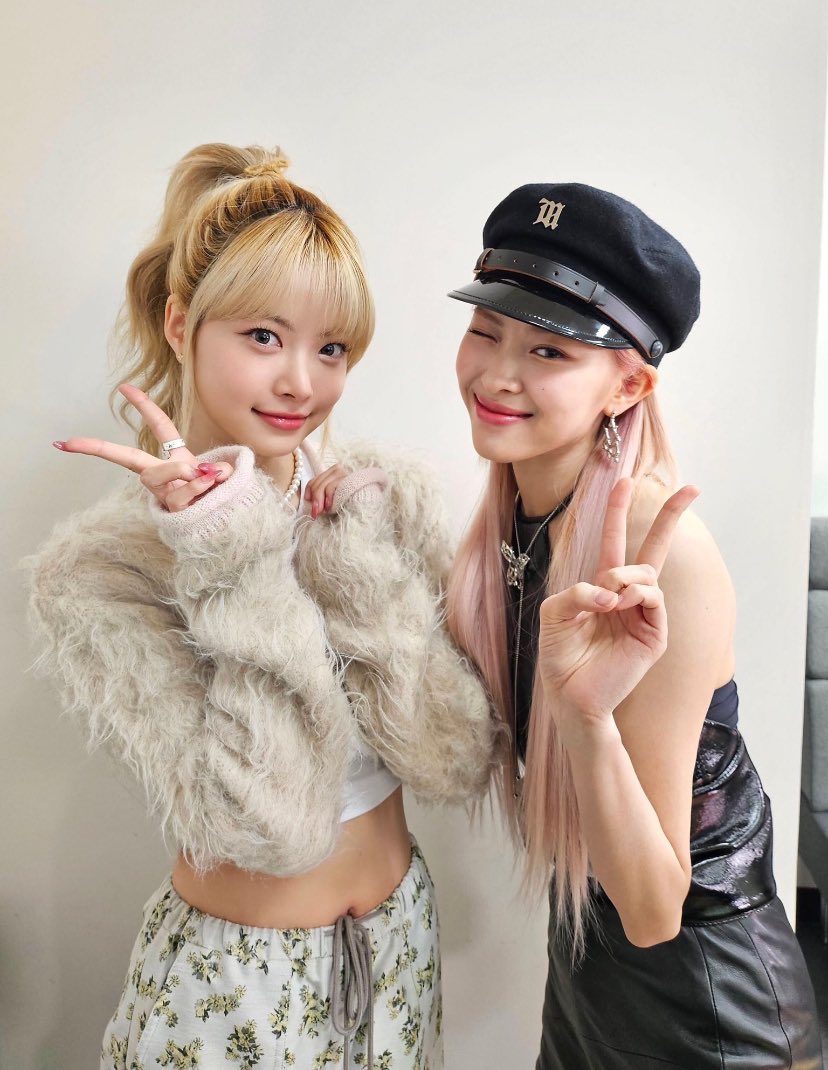 EUNCHAE WITH RYUJIN ITZY 😭