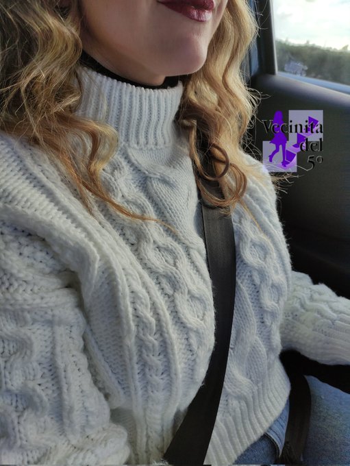 Rumbo a Sevilla! Uy qu&eacute; recatada voy, no? Si es que llevo muy mal el fr&iacute;o... 😭😭 https://t.co/X8FZ3YZ