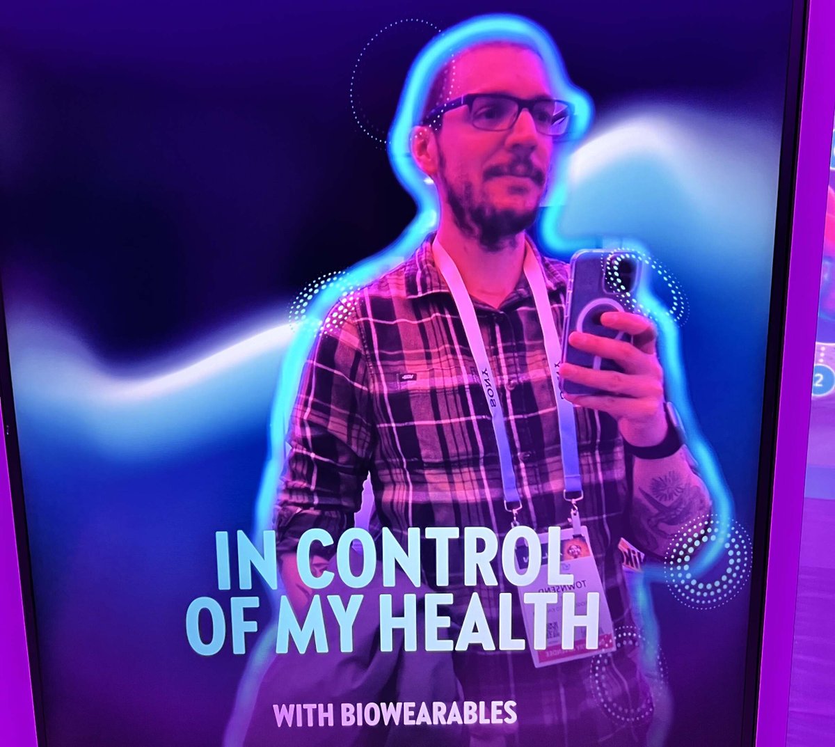 42Technology's tweet photo. Discovering the latest #MedTech innovations @CES in #LasVegas this week & finding out about everything from non-opioid pain management to generative AI for personalised medicines. Come say hello! 👉 https://t.co/7wrxItTZmK #BioWearables #Healthcare #Medical #CES2024 #BioWearables https://t.co/6XHfHRZVc1