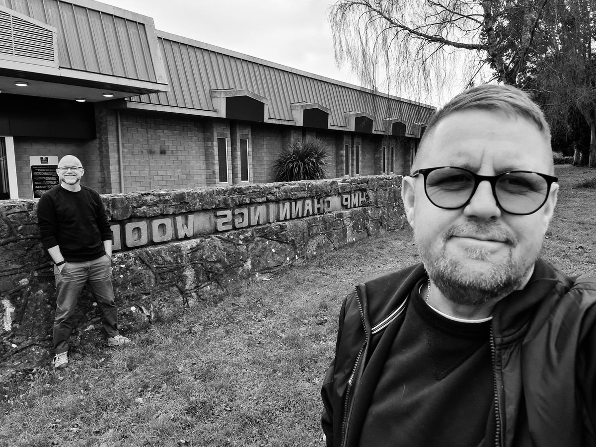 Lee50Gary's tweet photo. @xSiMack and I at the #opendooproject in partnership with @PrisonEdWeston @Outsiders_Proj doing our pieces of #tattooshow . @jobillingham great to be inside with the Outsiders https://t.co/9ytKKurBAD