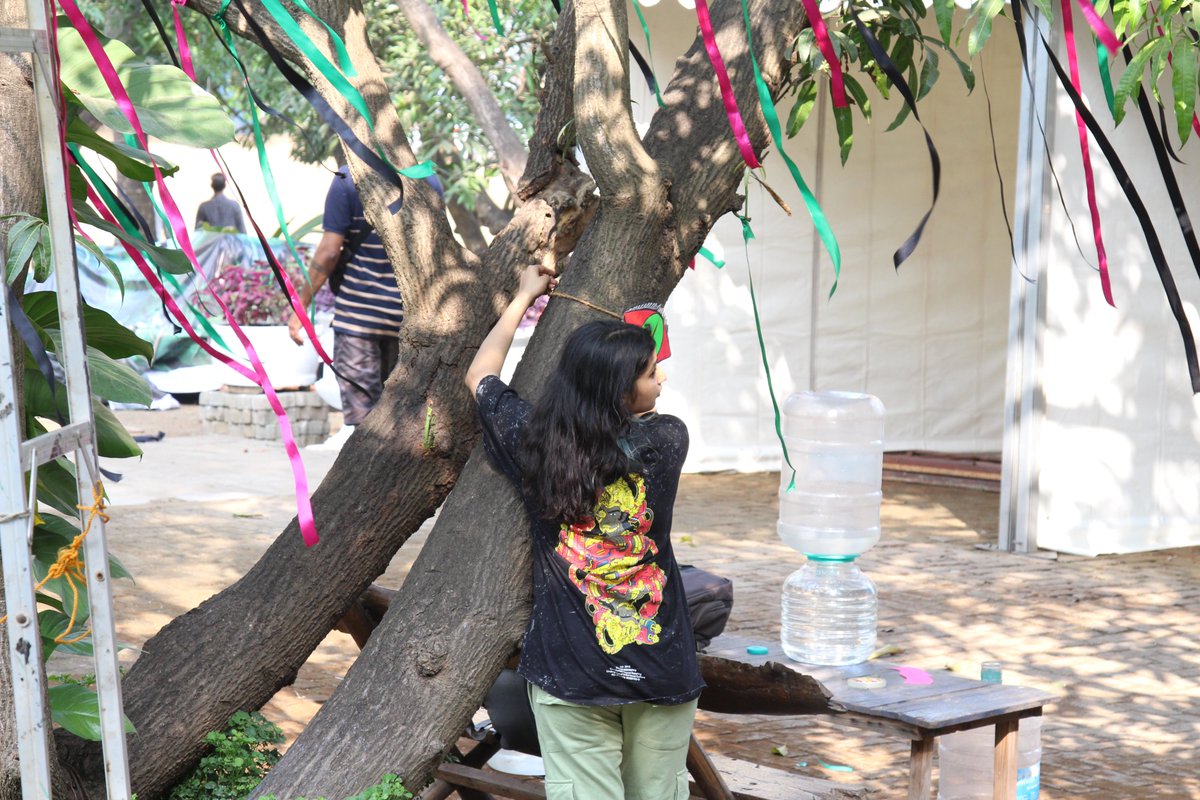 Control ALT Delete tweet media