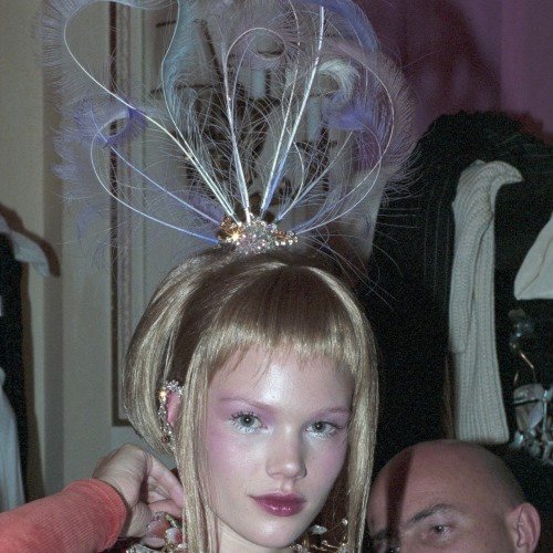 aemisias's tweet photo. Backstage at Yves Saint Laurent (ss98) photographed by Jean-Claude Deutsch https://t.co/aapBVRGW6V