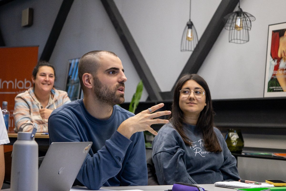 FilmLABLaC6's tweet photo. Esta semana, finalizamos el módulo 8, "Dossier de dirección y Producción del Proyecto", y nos vamos preparamos para el último paso: ¡EL MARKETING Y LA PROMOCIÓN! 💡🚀 https://t.co/AkZKFxkwto