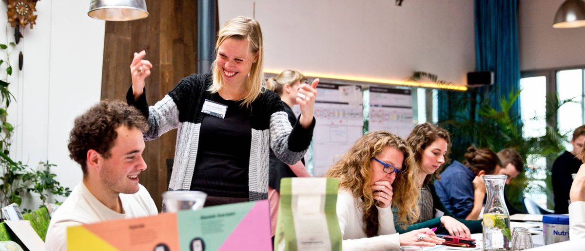 Op 30 januari begint de eerstvolgende training Duurzaam Verpakken. In vier dagdelen worden deelnemers zowel theoretisch als praktisch wegwijs gemaakt in duurzaam verpakken.

Er zijn nog een aantal plekken beschikbaar. Inschrijven kan via de website: bit.ly/3RBnzjD
