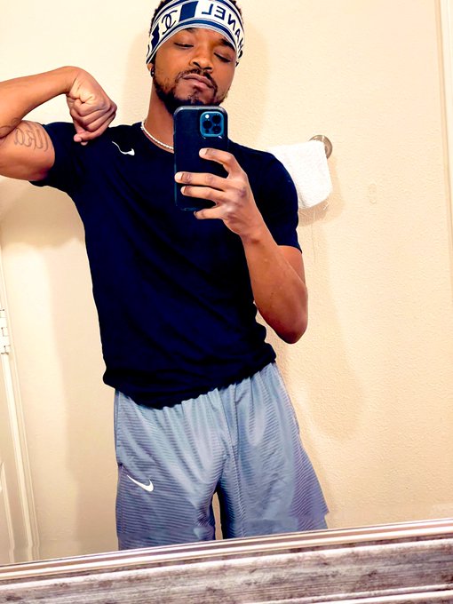 Lannnnnnd https://t.co/CKX0lE3JAH<a href="/tag/presidentleethrowbackthat"class="tags"><span>#presidentleethrowbackthat</span></a>