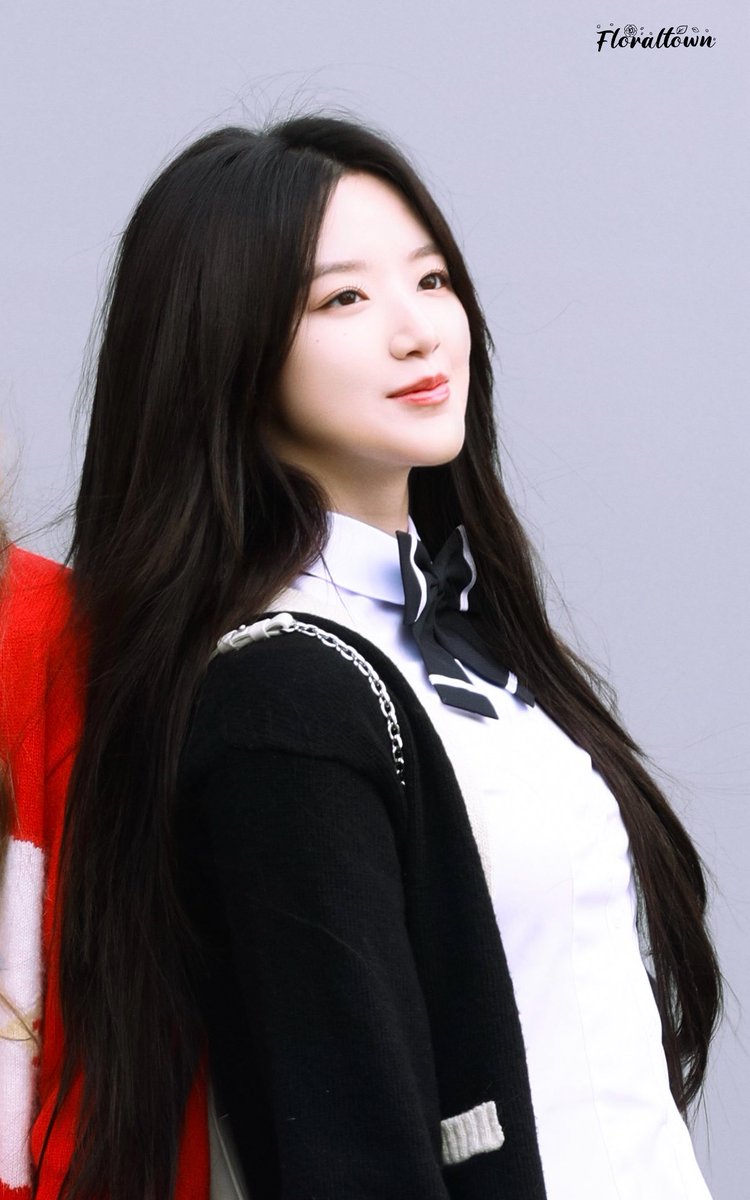 Floraltown's tweet photo. 240111

🦢🦢🦢

#아이들 #여자아이들 #GIDLE #슈화 #SHUHUA #舒華 https://t.co/oKb1YQ9Ryv