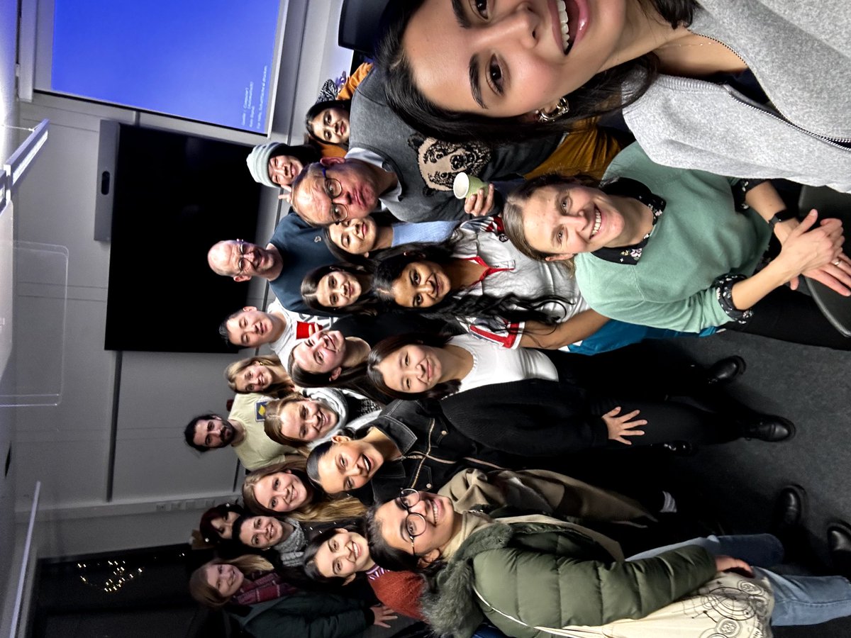 eucugoe's tweet photo. SECRET SANTA'S #Xmas gathering on Dec 20, 23 @eucugoe @unigoettingen @arwed2801 🎅🏿🎄🤶🎁 #secretsanta #euroculture #eucu 🌃🌠 https://t.co/xFzGYVW7pf