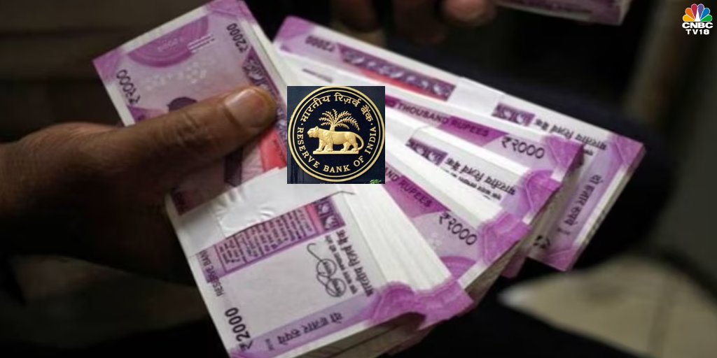 CNBCTV18Live's tweet photo. #NewsFlash | The facility of deposit/ exchange of ₹2000 #banknotes at Mumbai Regional Office will not be available on Friday, January 12, 2024, due to operational reasons. The facility will resume on Monday, January 15, 2024, which is the next working day.
#RBI #2000BankNote #Rupees2000